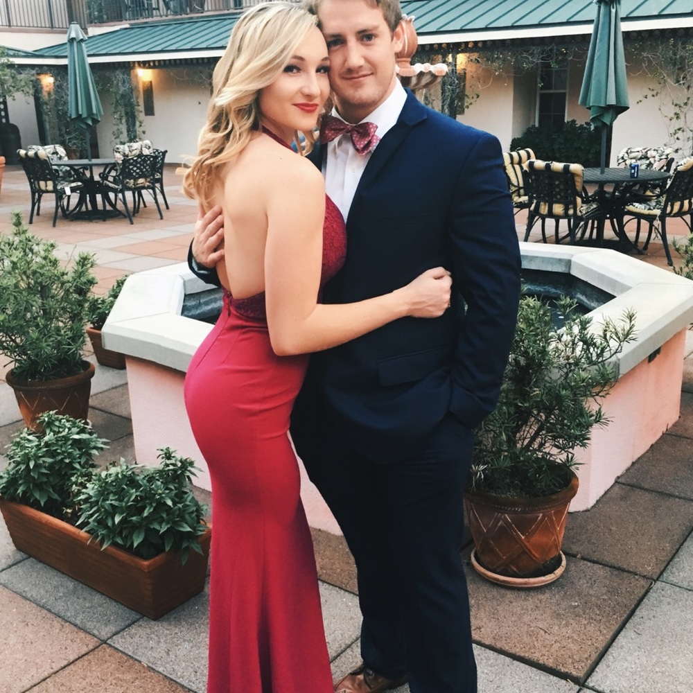 Lulu’s Gown, Brand New